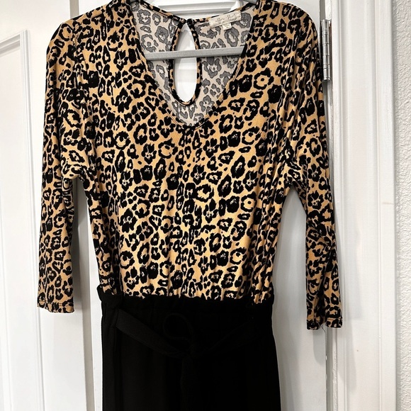 Women’s Jumpsuits Ultra Flirt animal print tie front  jumpsuit, size XL. - Picture 6 of 6